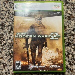 Call of Duty: Modern Warfare 2 for Xbox 360 - Green Case